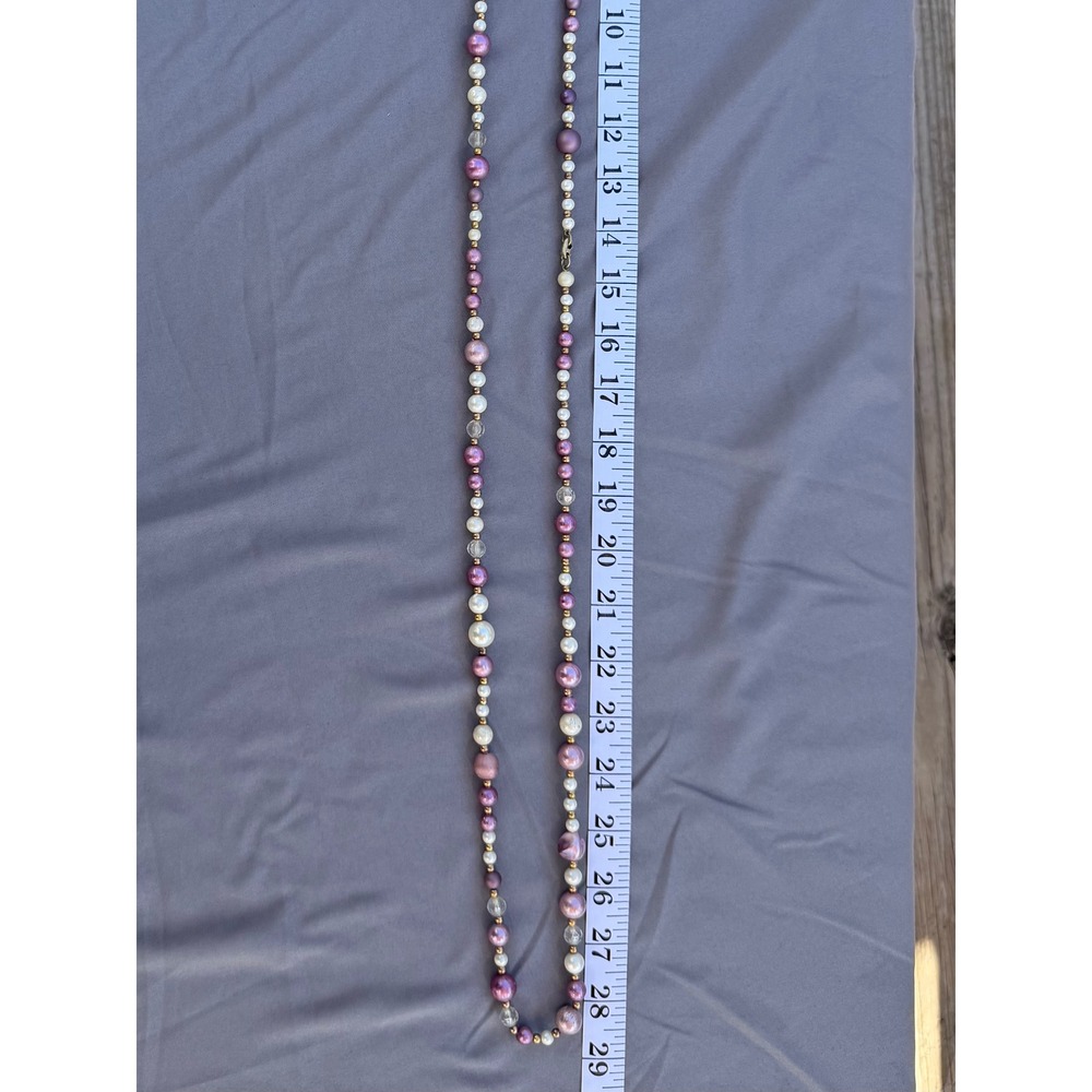 Vintage 1950s Coro Purple & Cream Simulating Pearl Flapper Necklace 56"